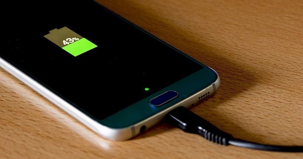 چطور از شارژر گوشی‌مان مراقبت کنیم تا خراب نشود؟